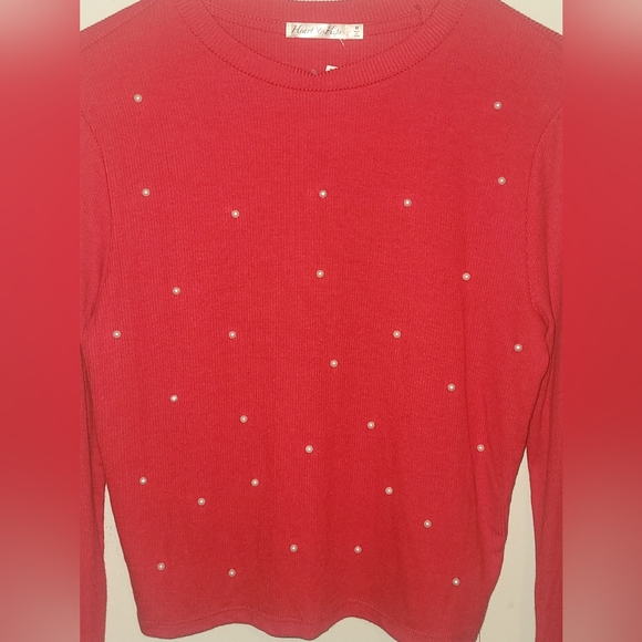 Heart and Hips Sweater - Picture 5 of 5